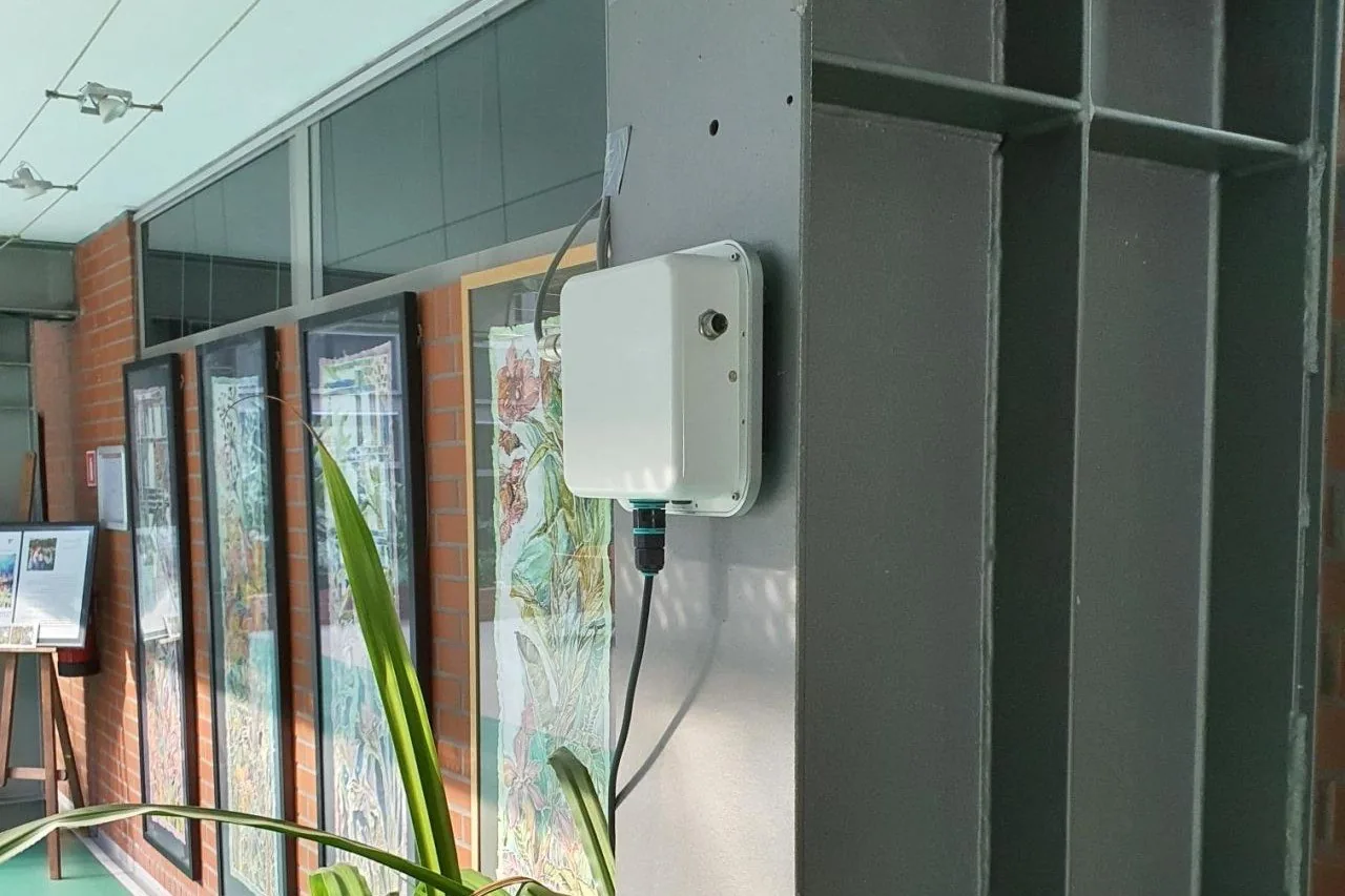 Montiertes IoT-Tracking-Device von Dimeq im Einsatz